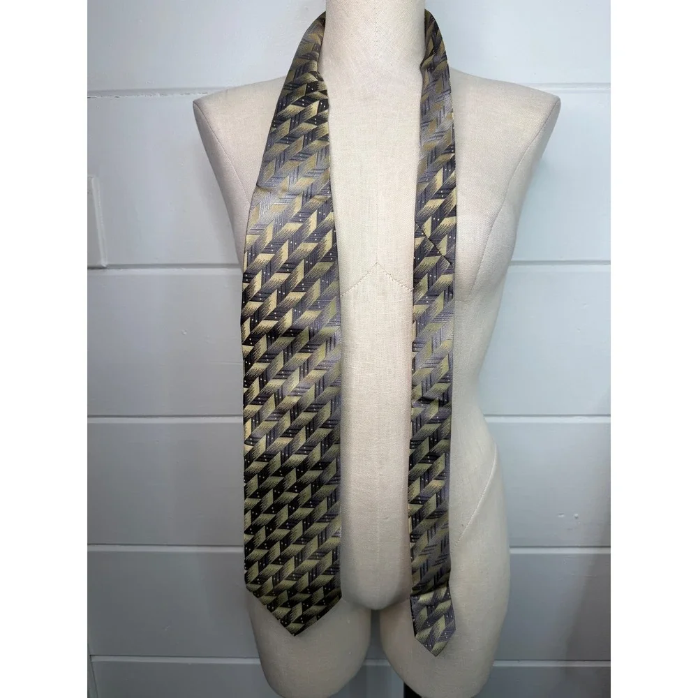 Roberto Villini Couture‎ 100% Silk Tie Gold Gray/Silver Geometric Print